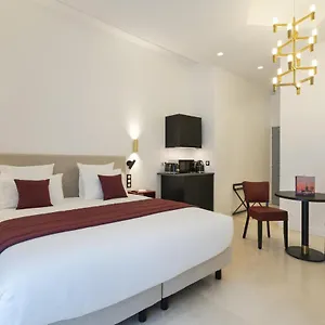 Vestay Montaigne Hotel Paris